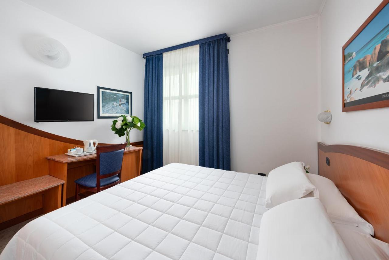 Rivoli Hotel Esterno foto