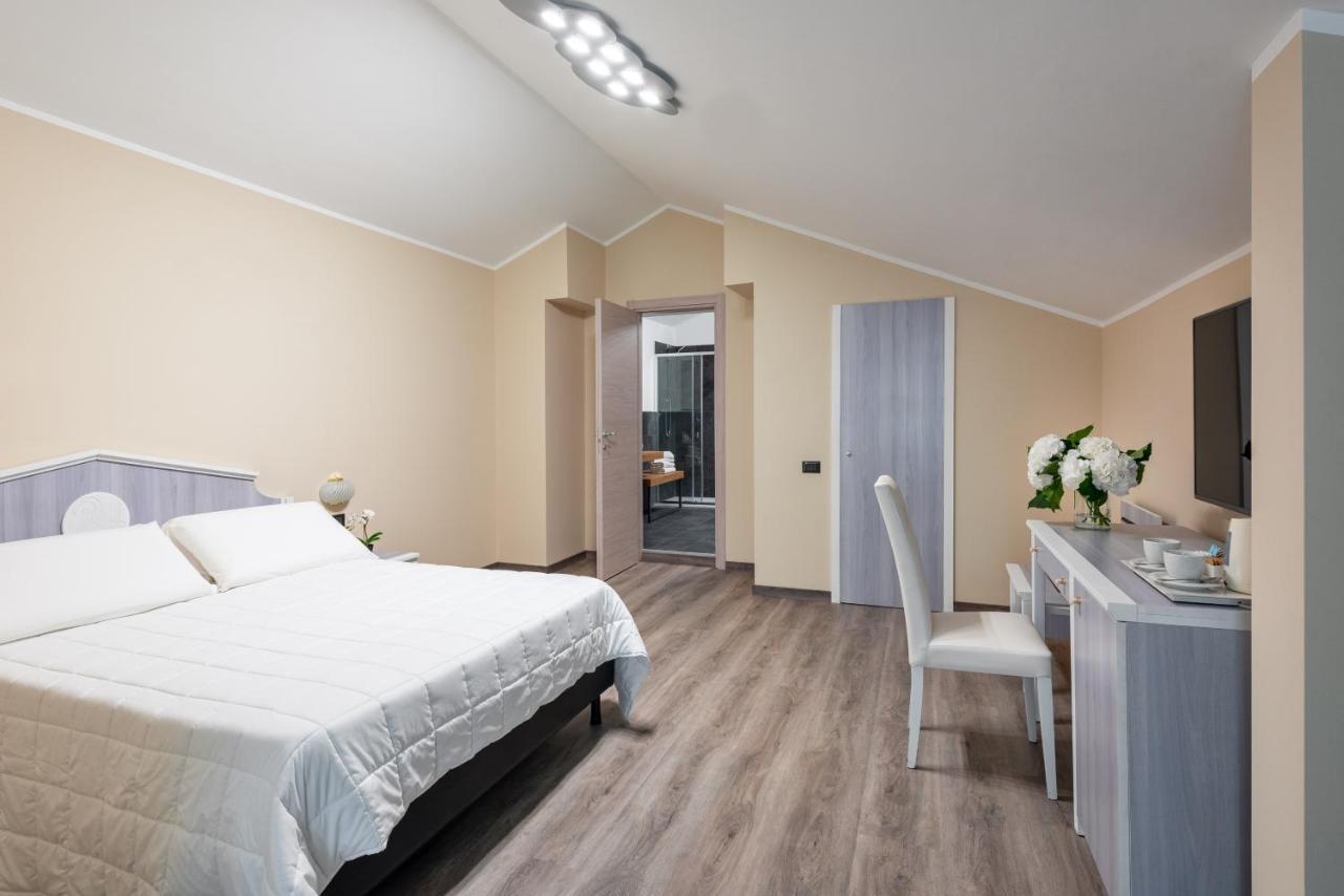 Rivoli Hotel Esterno foto