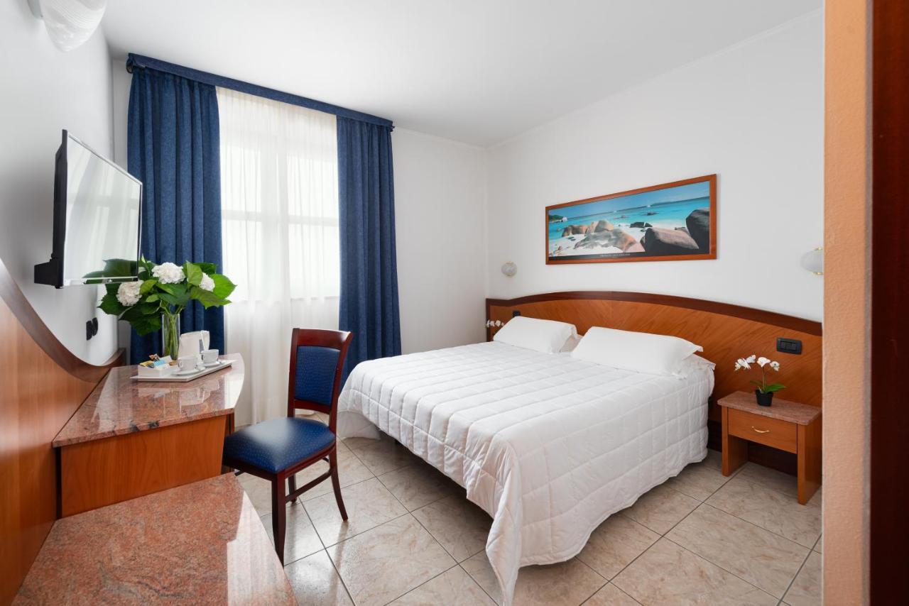 Rivoli Hotel Esterno foto
