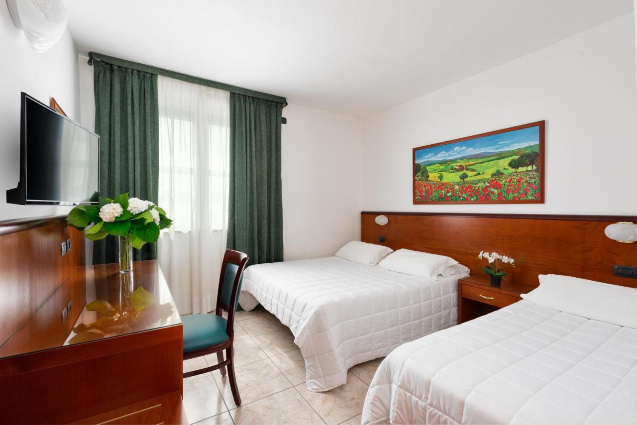 Rivoli Hotel Esterno foto
