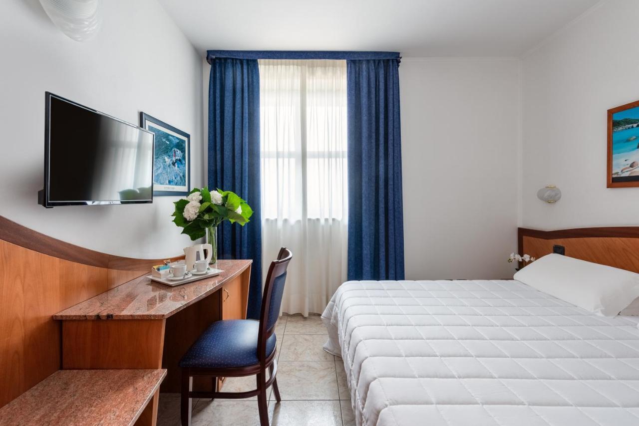 Rivoli Hotel Esterno foto